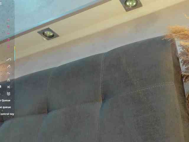 Emily-Lews webcam