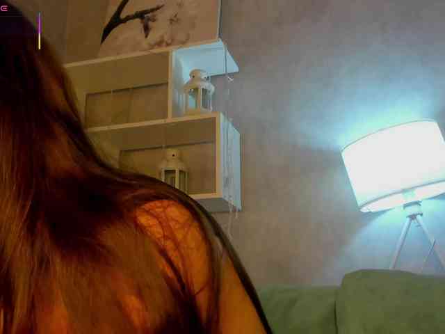 Emily-Lews webcam