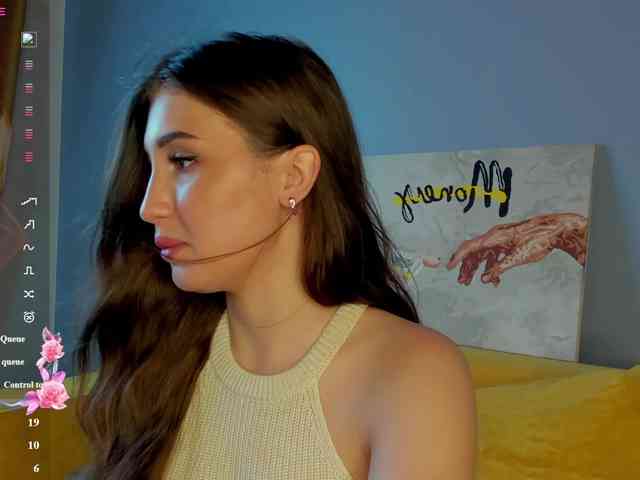 Emily-Lews webcam