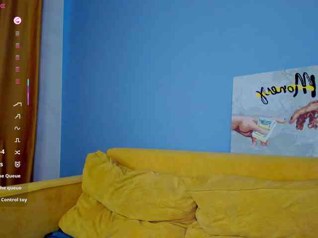 Emily-Lews webcam