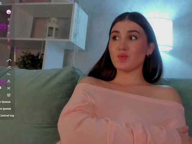 Emily-Lews webcam