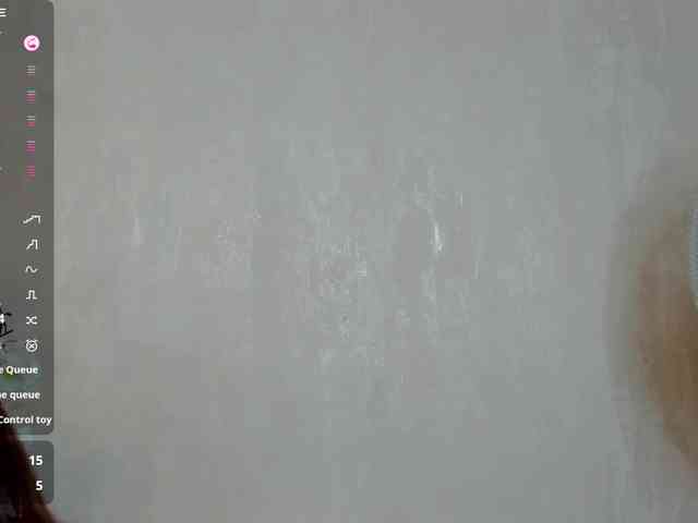 Emily-Lews webcam