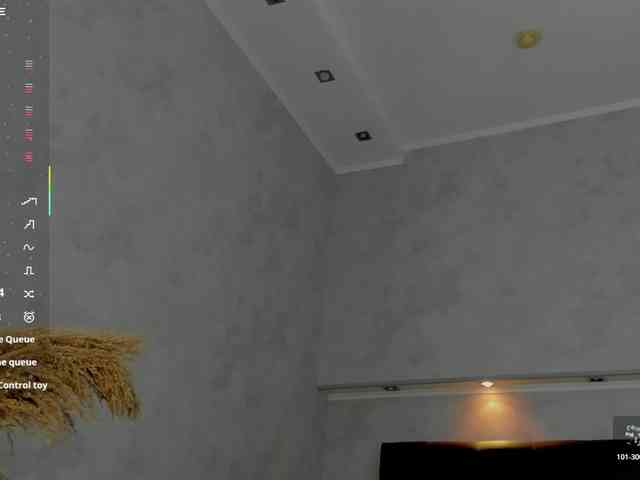 Emily-Lews webcam