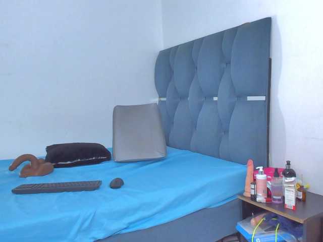 madelinsquit live cam on BongaCams