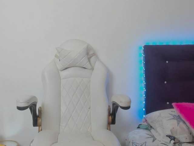 madelinsquit's BongaCams show and profile