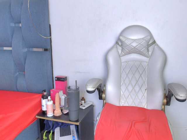 madelinsquit live cam on BongaCams