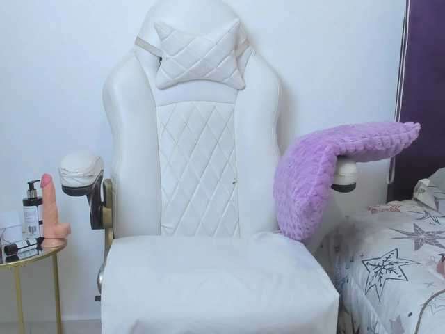 madelinsquit live cam on BongaCams