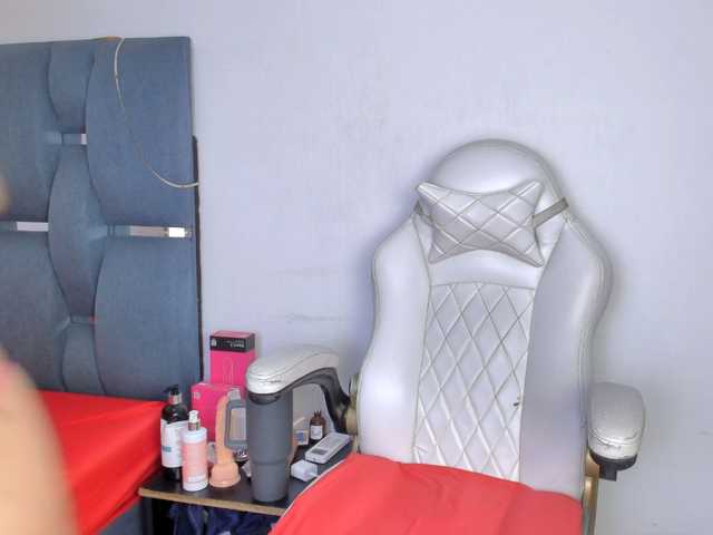 madelinsquit live cam on BongaCams