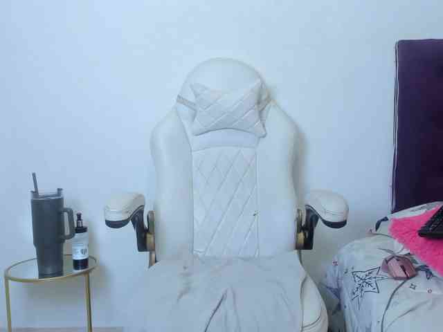madelinsquit webcam
