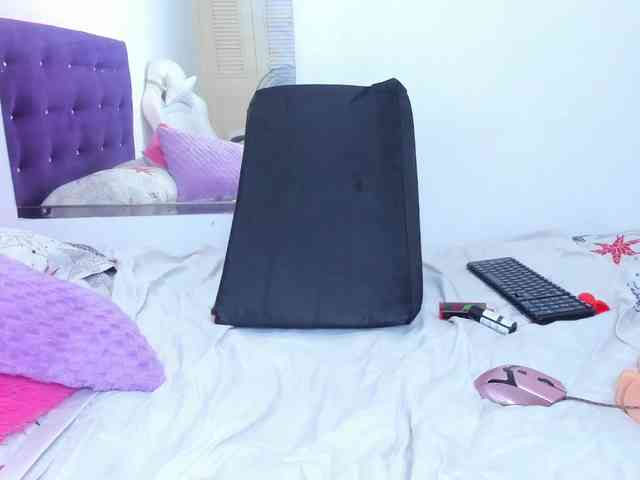 madelinsquit webcam
