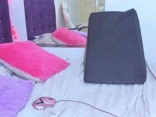 madelinsquit webcam
