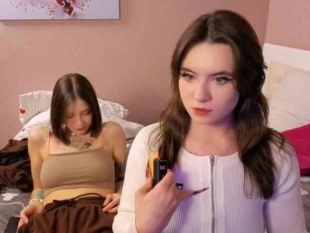 MaoandLulu Live Webcam on BongaCams