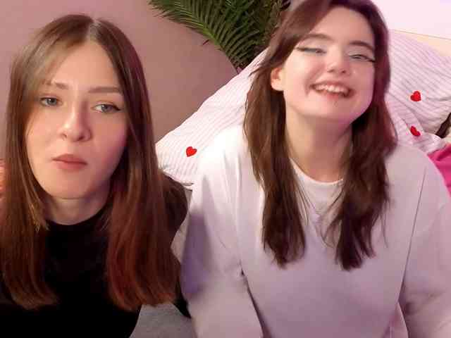 Live stream of MaoandLulu