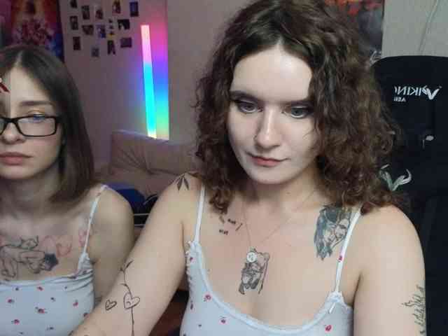 MaoandLulu Live Webcam on BongaCams