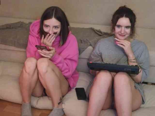 MaoandLulu webcam