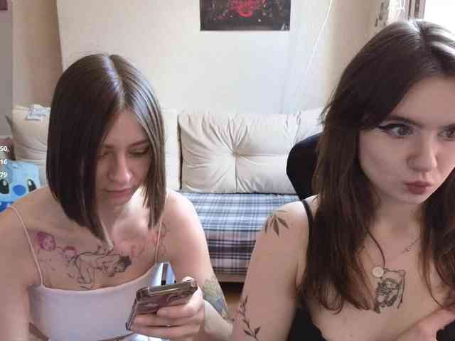 MaoandLulu Live Webcam on BongaCams