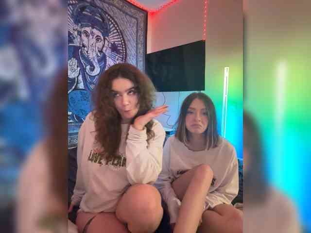 MaoandLulu webcam