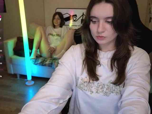 online web cam show MaoandLulu