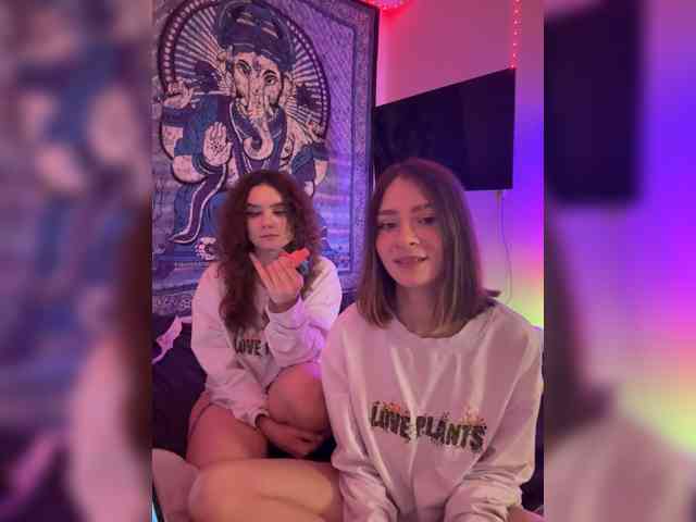MaoandLulu webcam