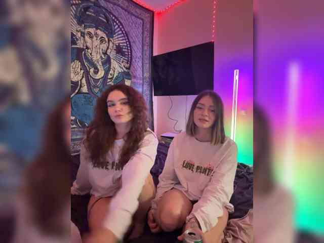 MaoandLulu webcam