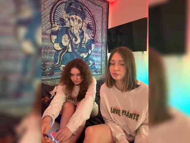 MaoandLulu webcam