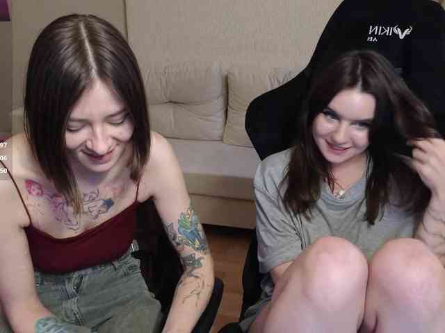 online web cam show MaoandLulu