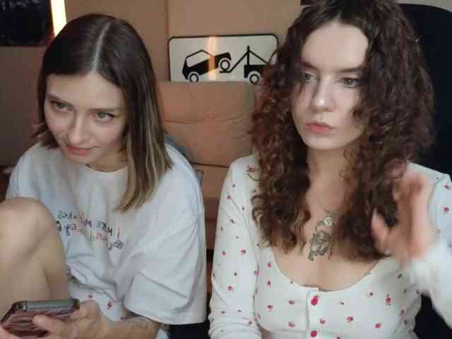 MaoandLulu webcam