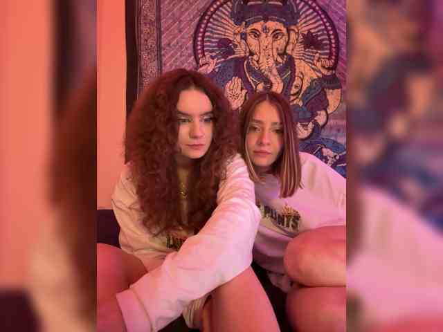 online web cam show MaoandLulu