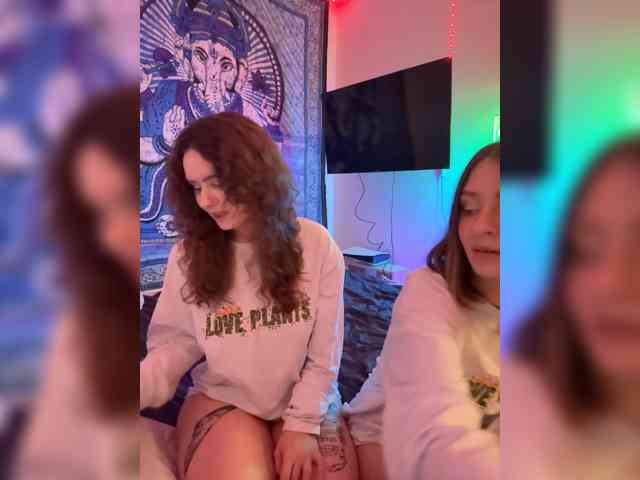 MaoandLulu webcam