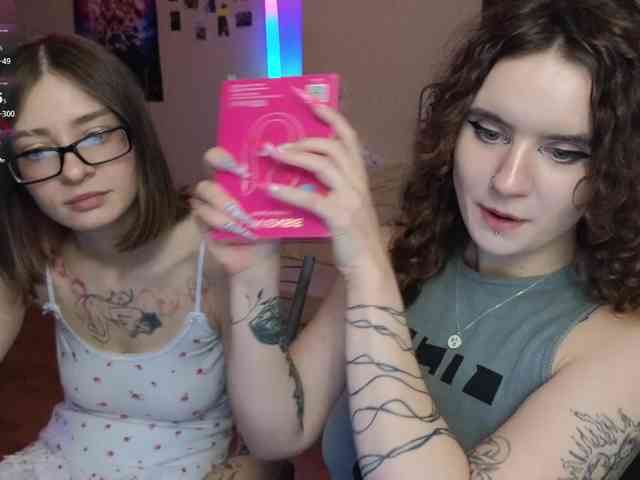 MaoandLulu Live Webcam on BongaCams