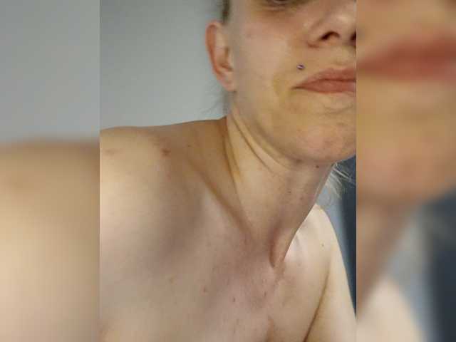 AstahichAlena's BongaCams show and profile