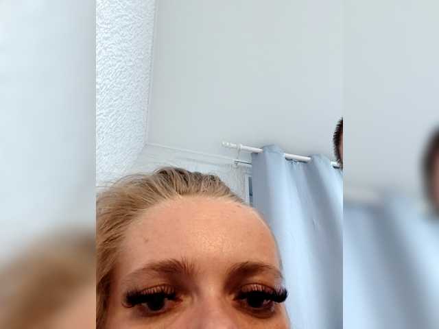 AstahichAlena's BongaCams show and profile