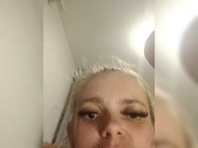 AstahichAlena's BongaCams show and profile