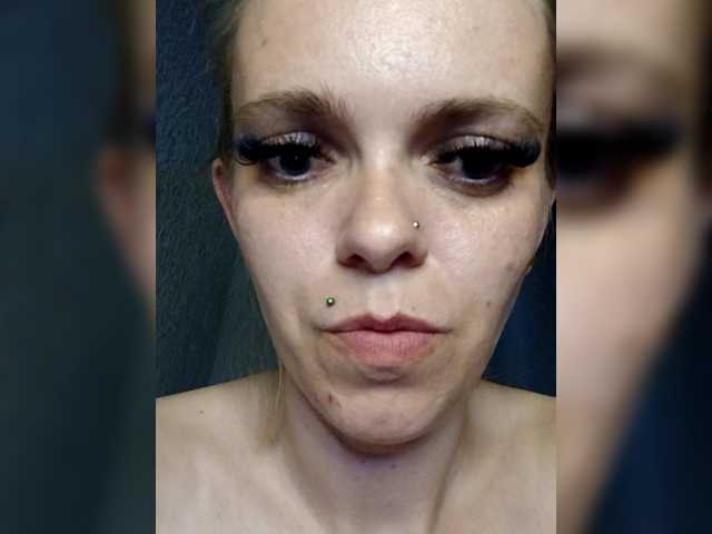 AstahichAlena's BongaCams show and profile