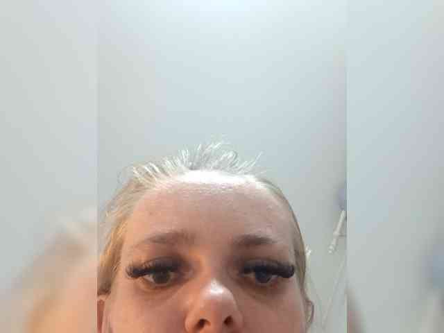 AstahichAlena webcam