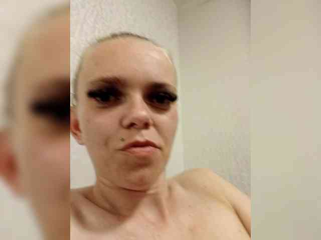 AstahichAlena webcam