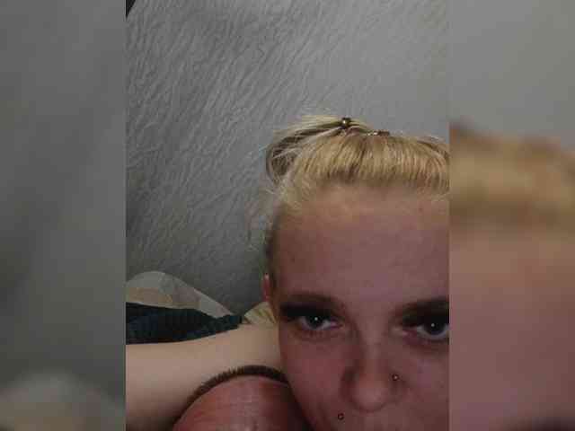 AstahichAlena webcam