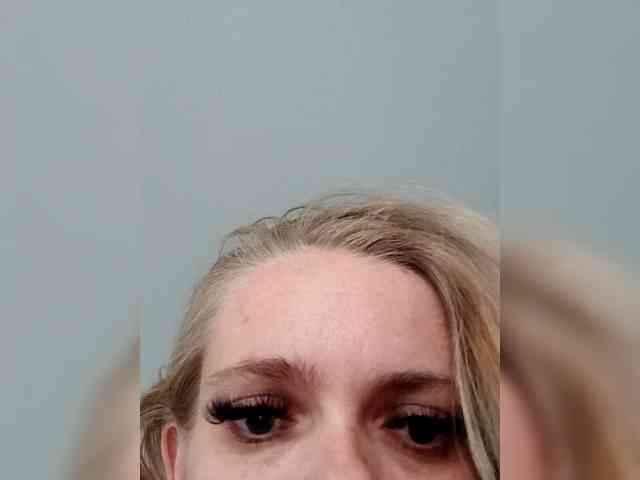 AstahichAlena webcam