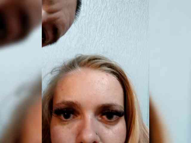 AstahichAlena webcam