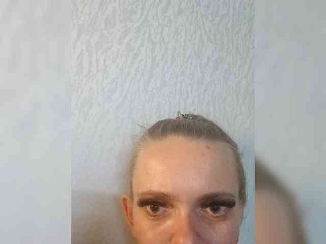 AstahichAlena webcam