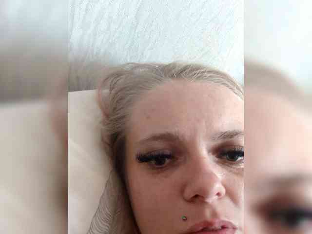 AstahichAlena webcam