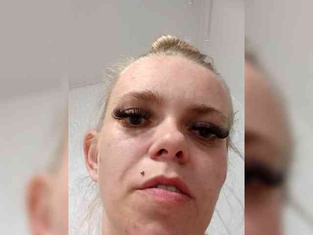 AstahichAlena webcam