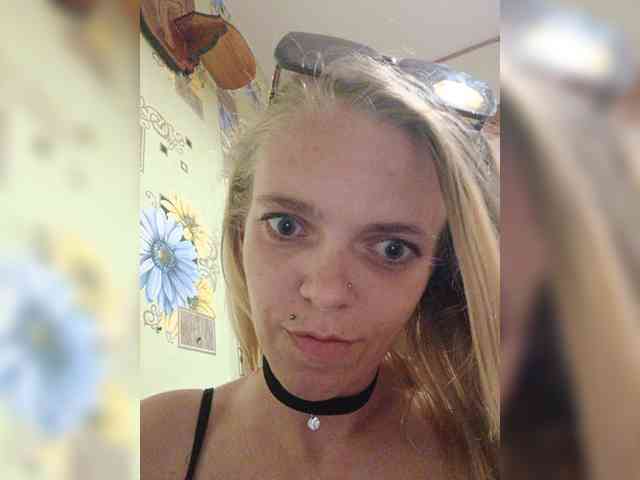 Adrenalinki0816 webcam