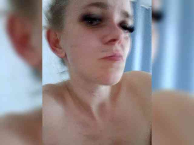 AstahichAlena webcam