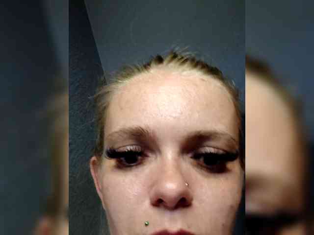 AstahichAlena webcam