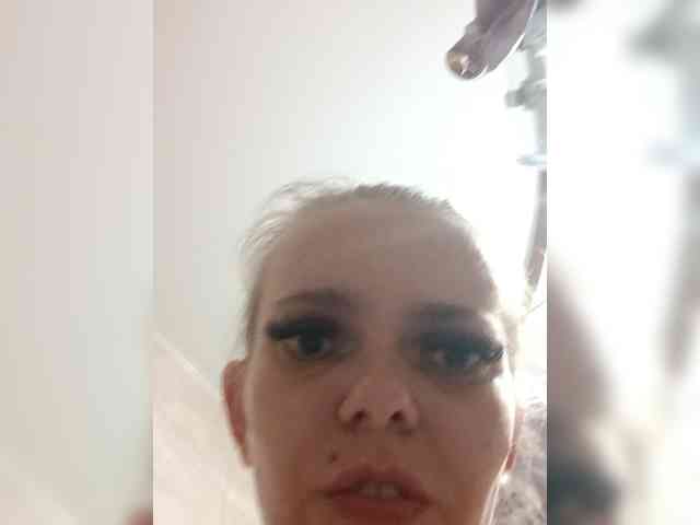 AstahichAlena Live Webcam on BongaCams