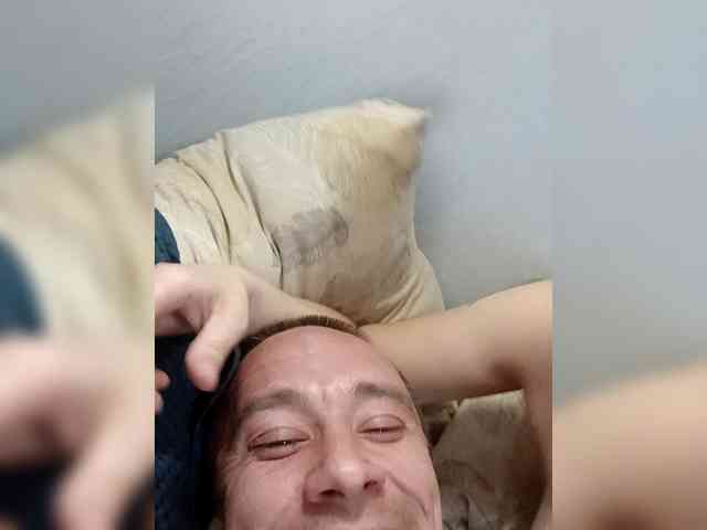 AstahichAlena webcam