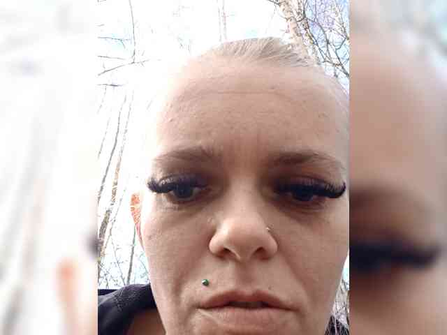 AstahichAlena webcam