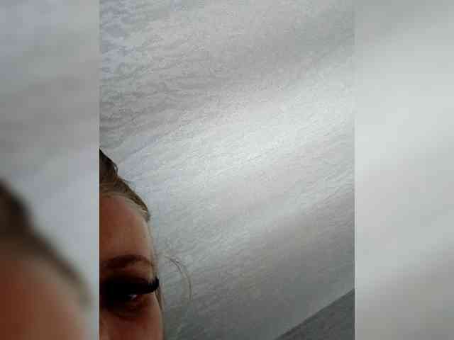 AstahichAlena webcam