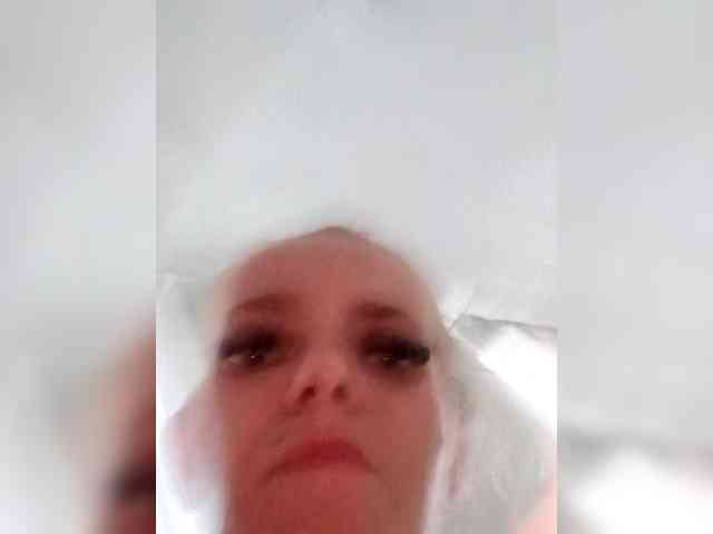 AstahichAlena webcam